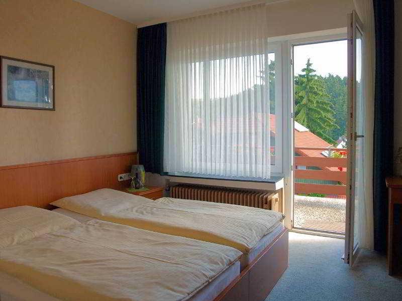 Hotel-Pension Ursula Бад-Закса Экстерьер фото