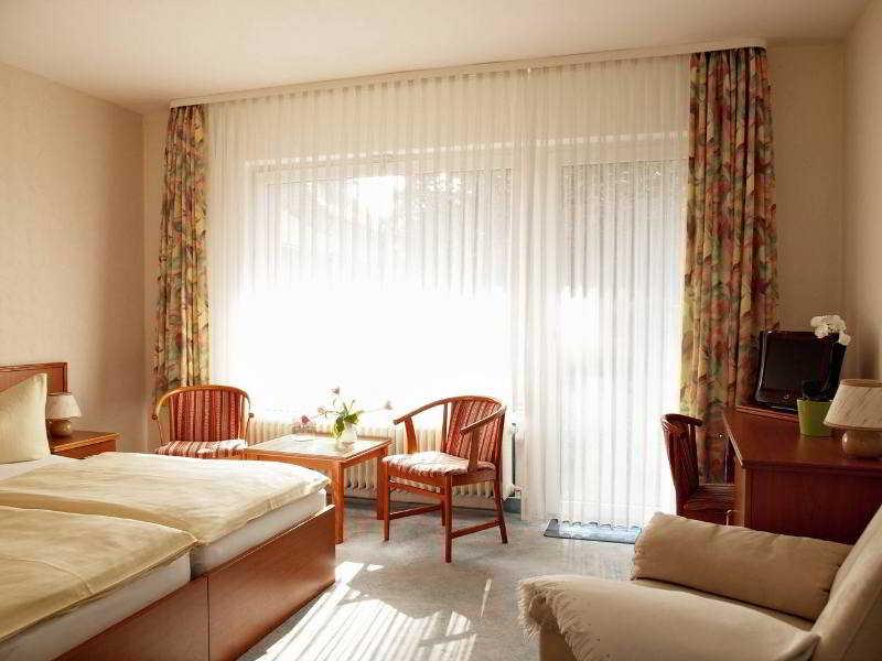 Hotel-Pension Ursula Бад-Закса Экстерьер фото