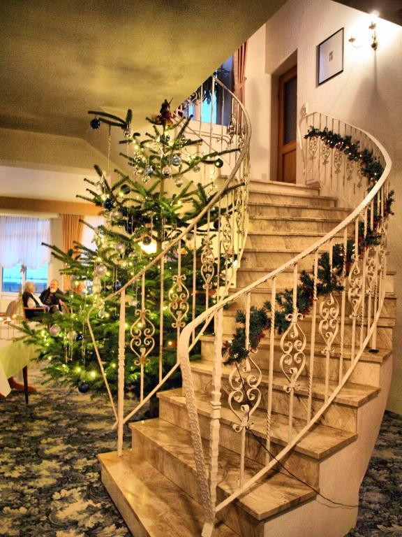 Hotel-Pension Ursula Бад-Закса Экстерьер фото
